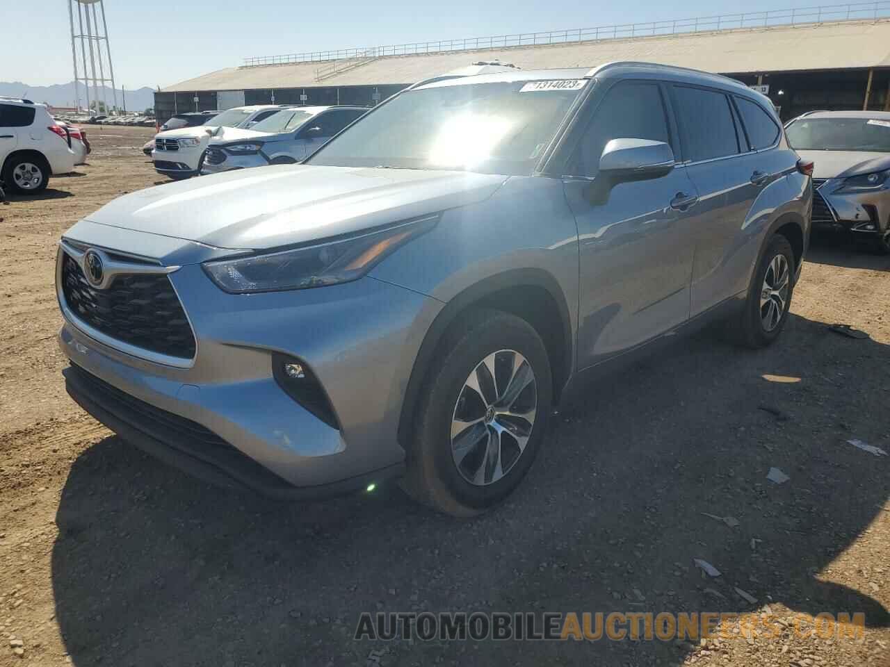 5TDHZRAH3NS116234 TOYOTA HIGHLANDER 2022