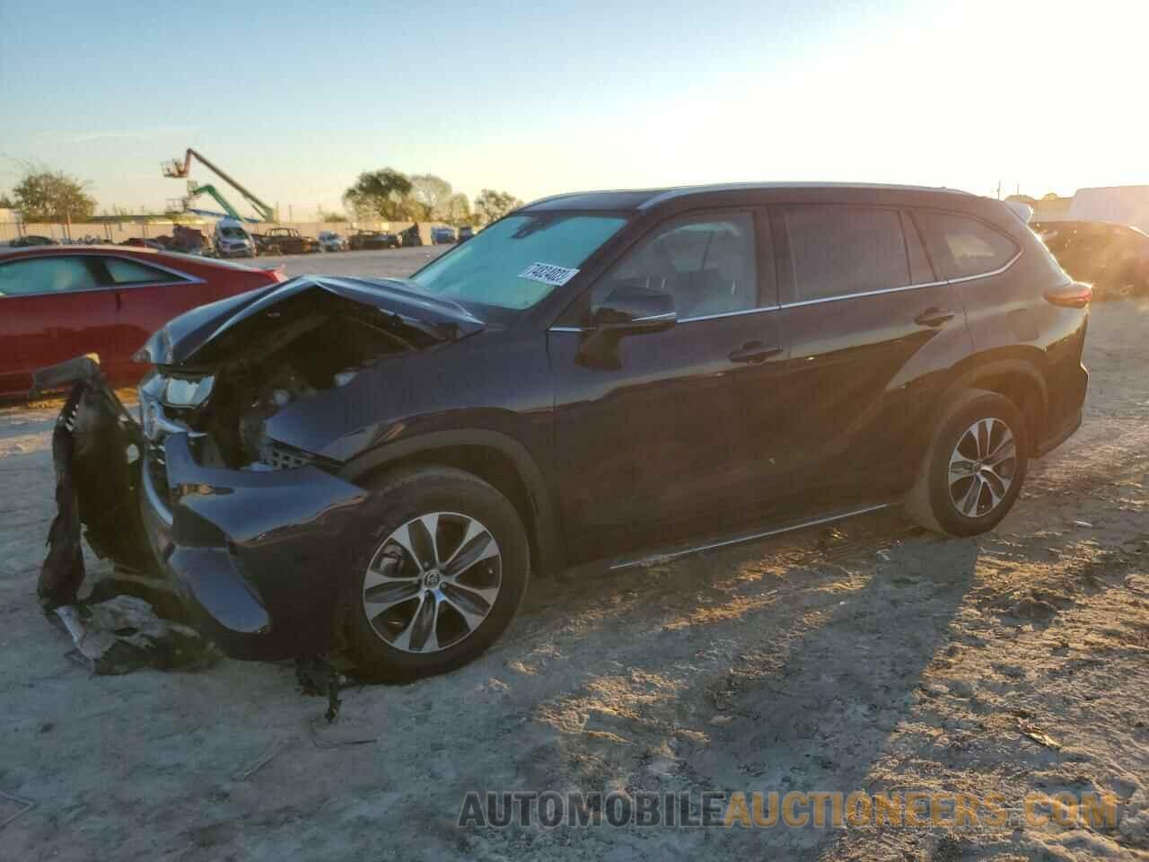 5TDHZRAH4NS557001 TOYOTA HIGHLANDER 2022