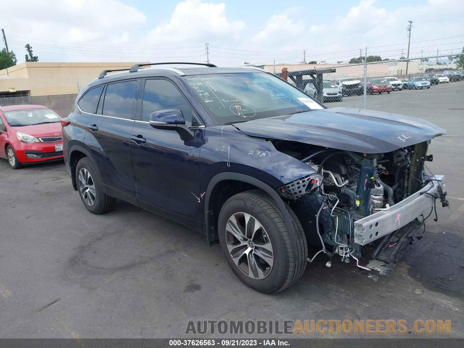 5TDHZRAH8NS096269 TOYOTA HIGHLANDER 2022