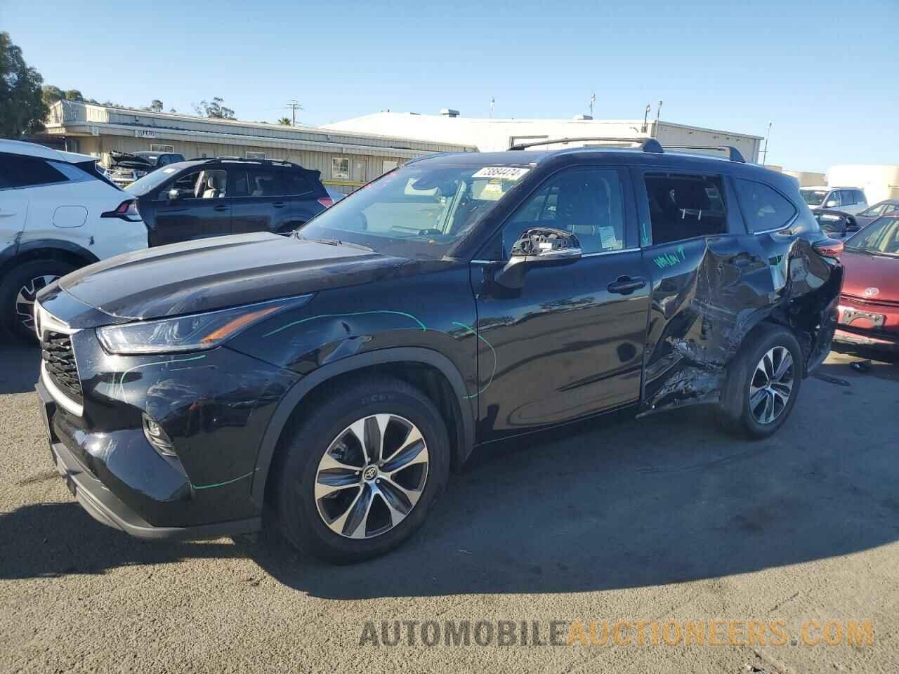 5TDHZRAH9MS532304 TOYOTA HIGHLANDER 2021