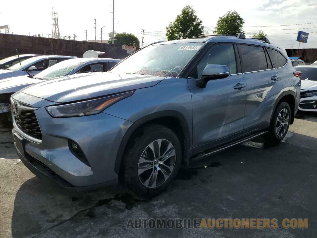 5TDHZRAHXNS122855 TOYOTA HIGHLANDER 2022