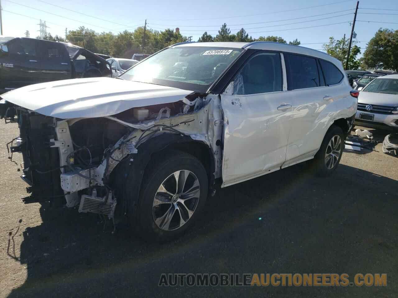 5TDHZRBH0LS506834 TOYOTA HIGHLANDER 2020