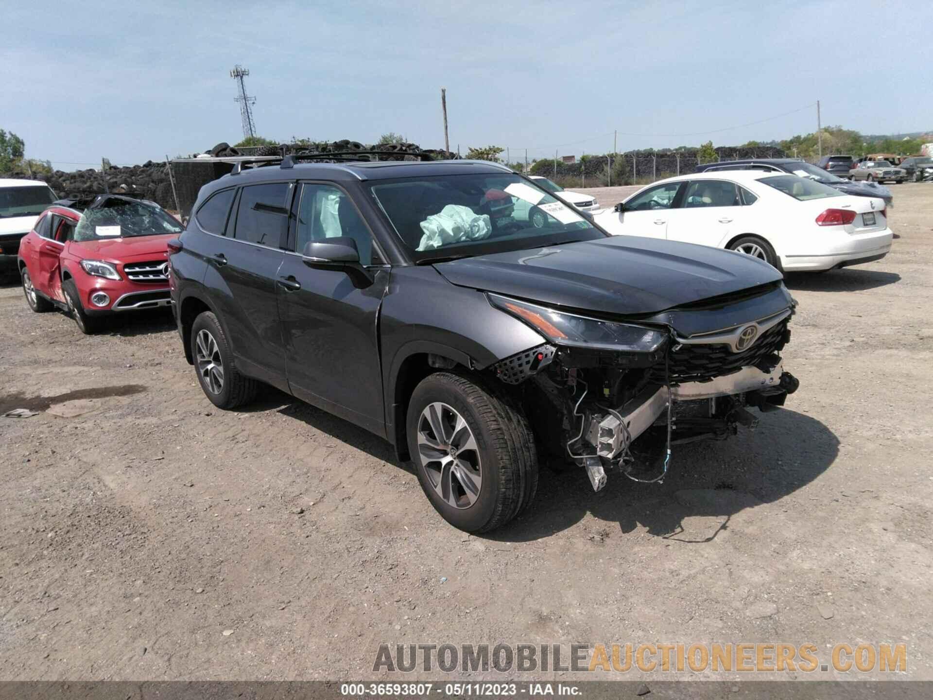 5TDHZRBH0MS132744 TOYOTA HIGHLANDER 2021