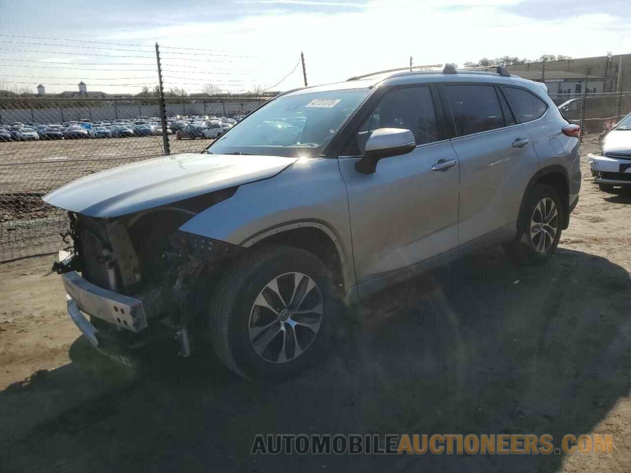 5TDHZRBH0MS142741 TOYOTA HIGHLANDER 2021