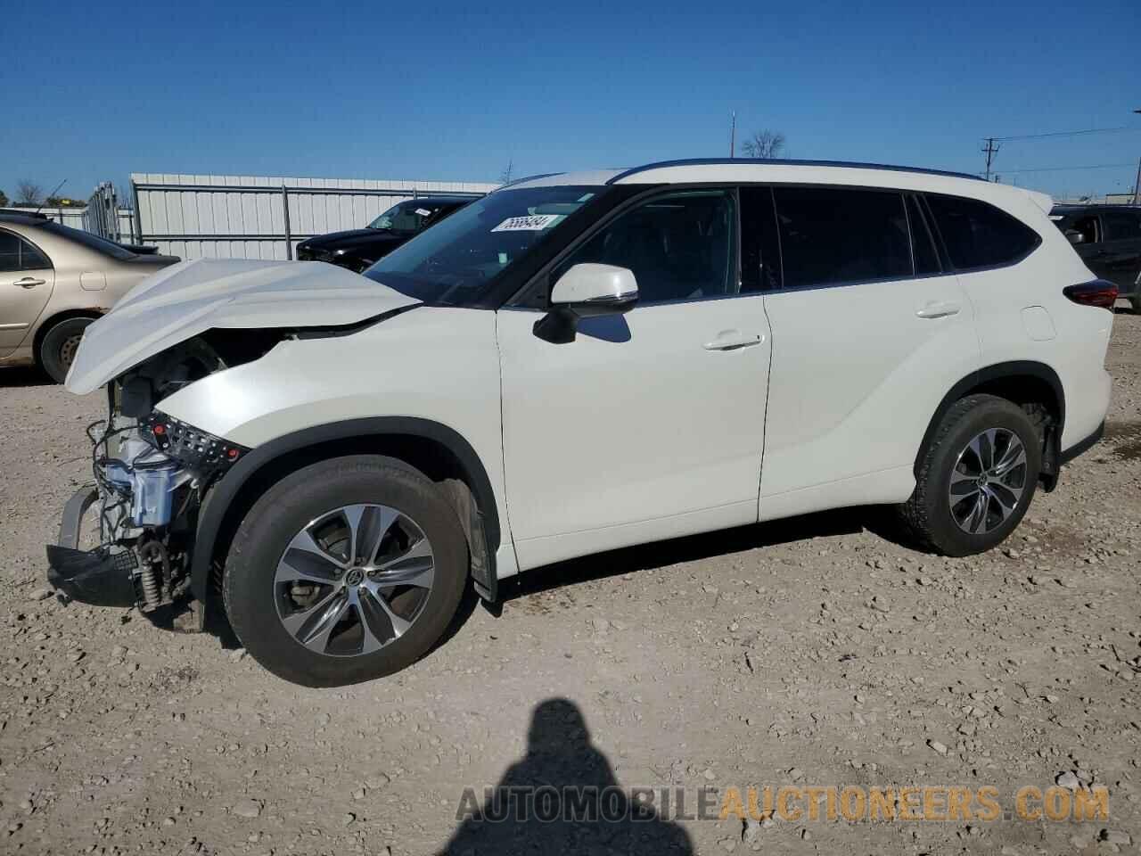 5TDHZRBH0MS527572 TOYOTA HIGHLANDER 2021