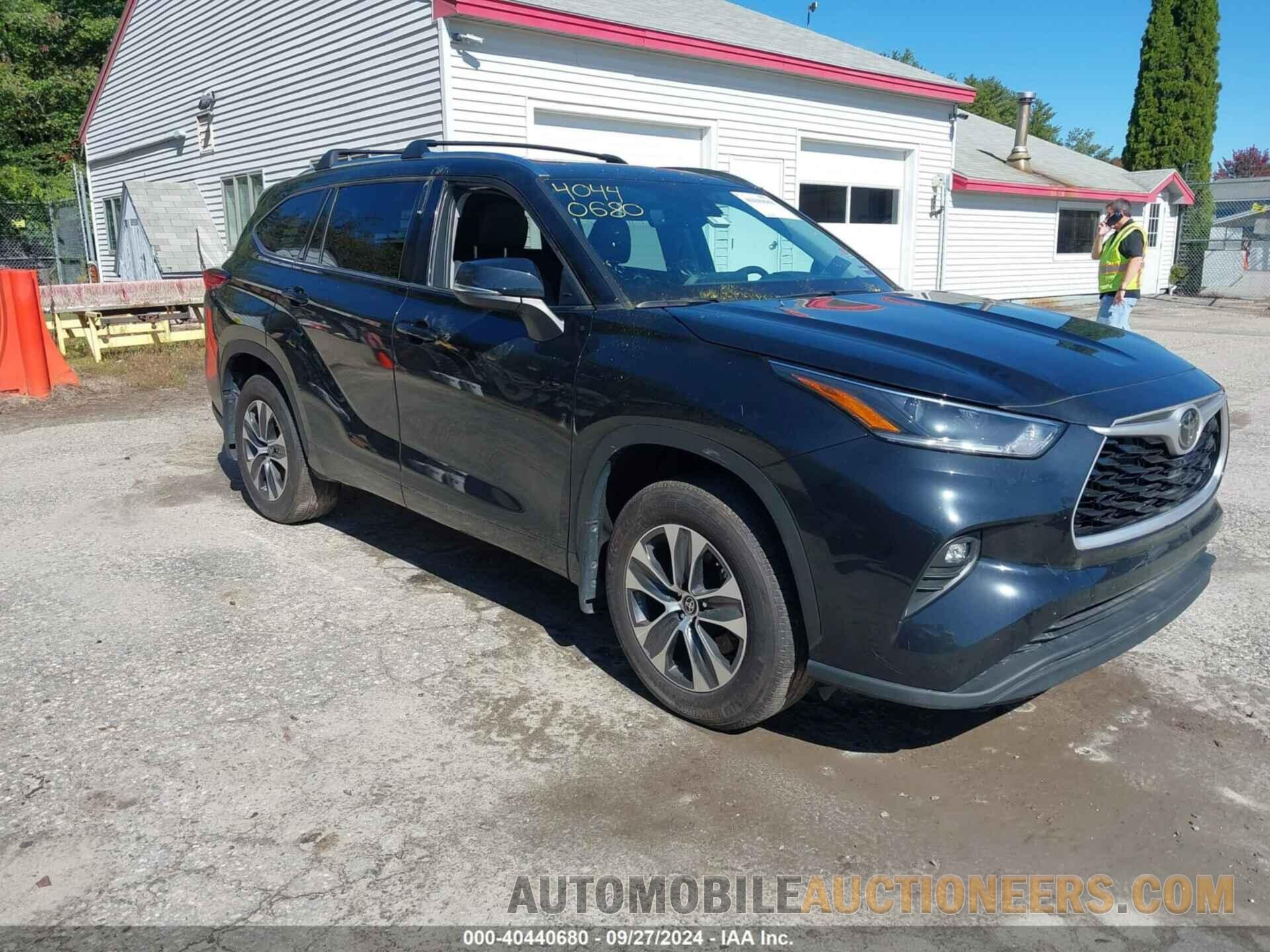 5TDHZRBH0MS557137 TOYOTA HIGHLANDER 2021