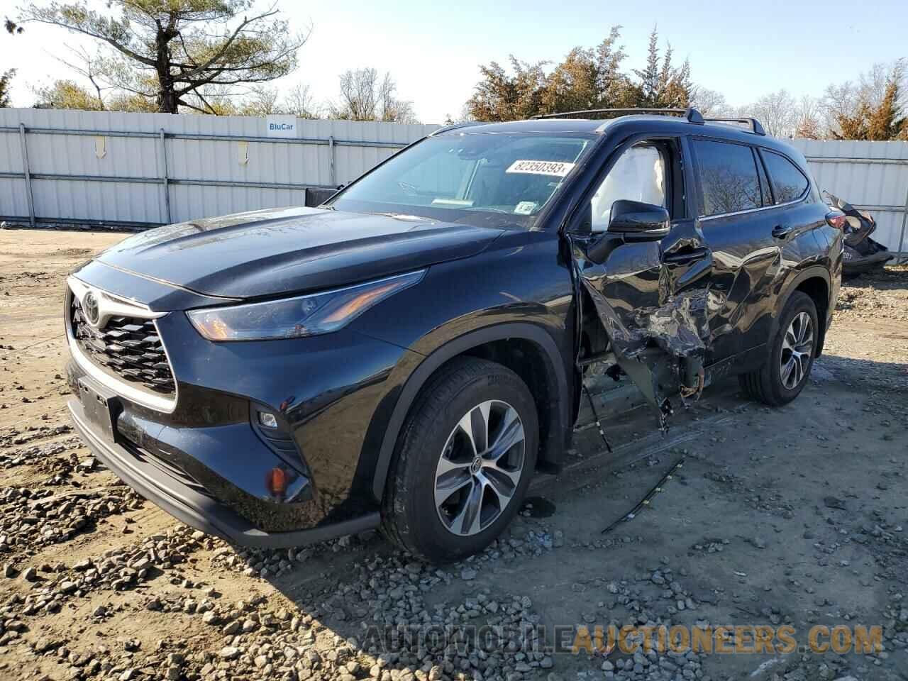 5TDHZRBH0NS213373 TOYOTA HIGHLANDER 2022