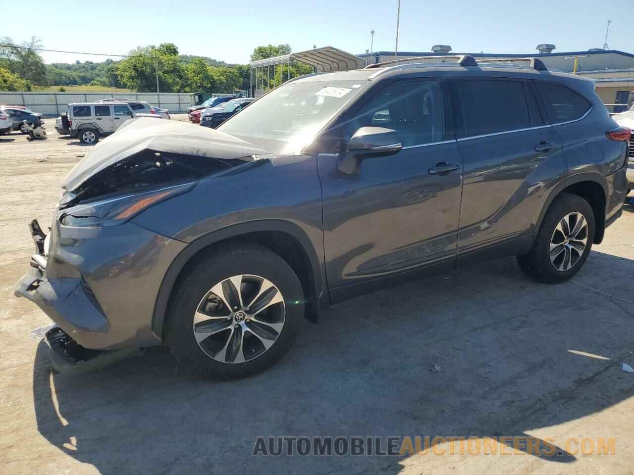 5TDHZRBH1NS244955 TOYOTA HIGHLANDER 2022