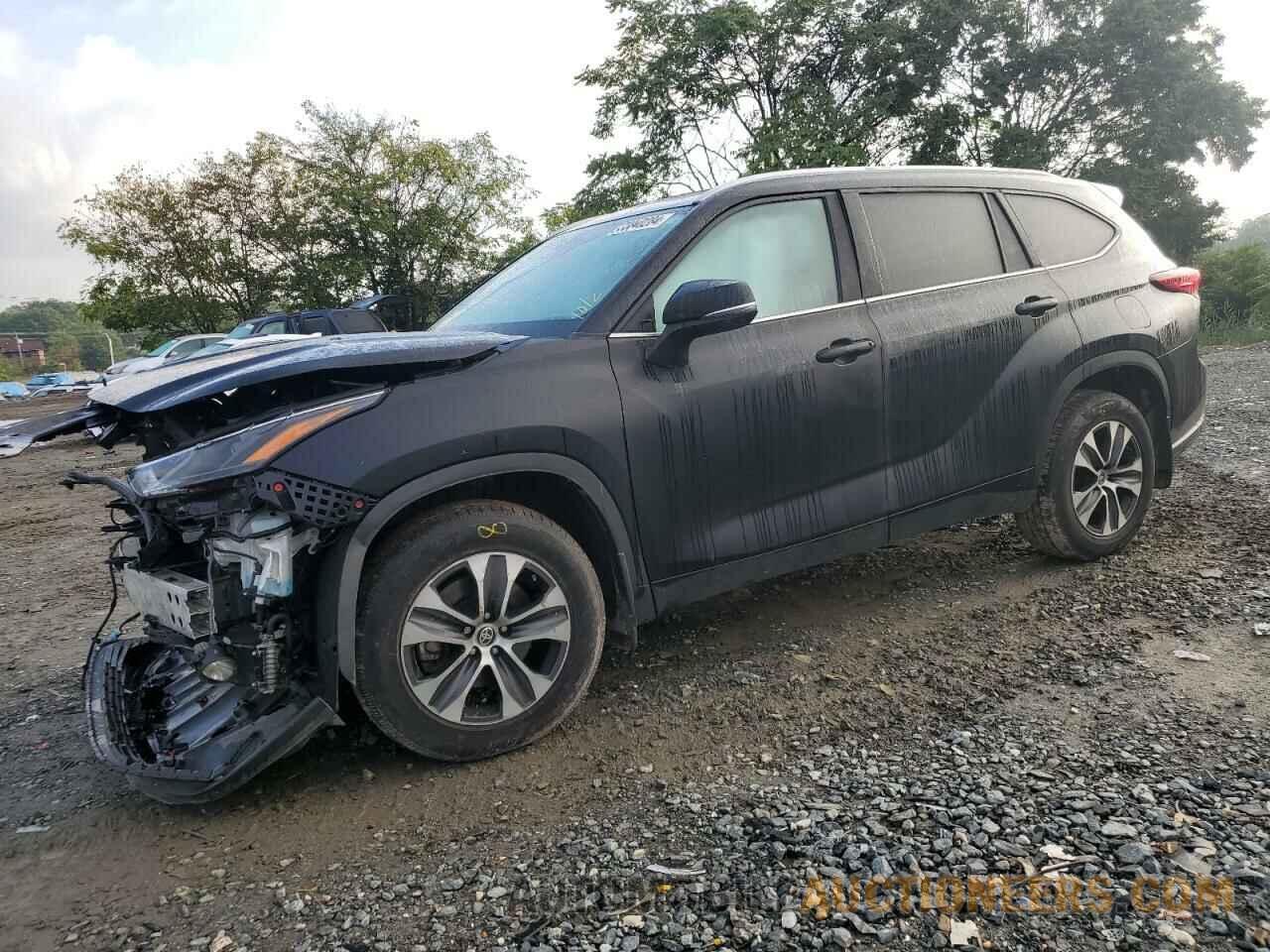 5TDHZRBH2NS176455 TOYOTA HIGHLANDER 2022