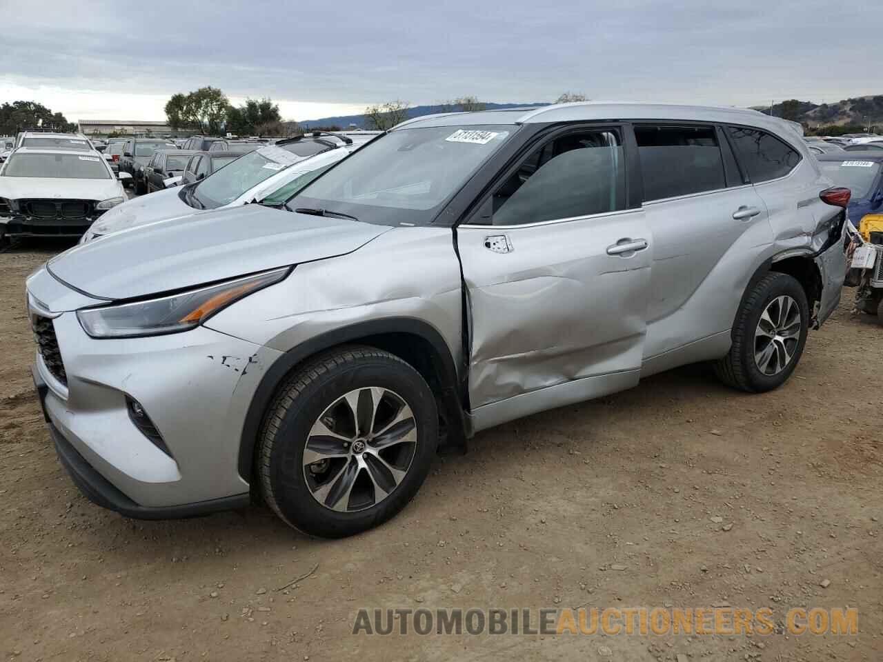 5TDHZRBH2NS216551 TOYOTA HIGHLANDER 2022