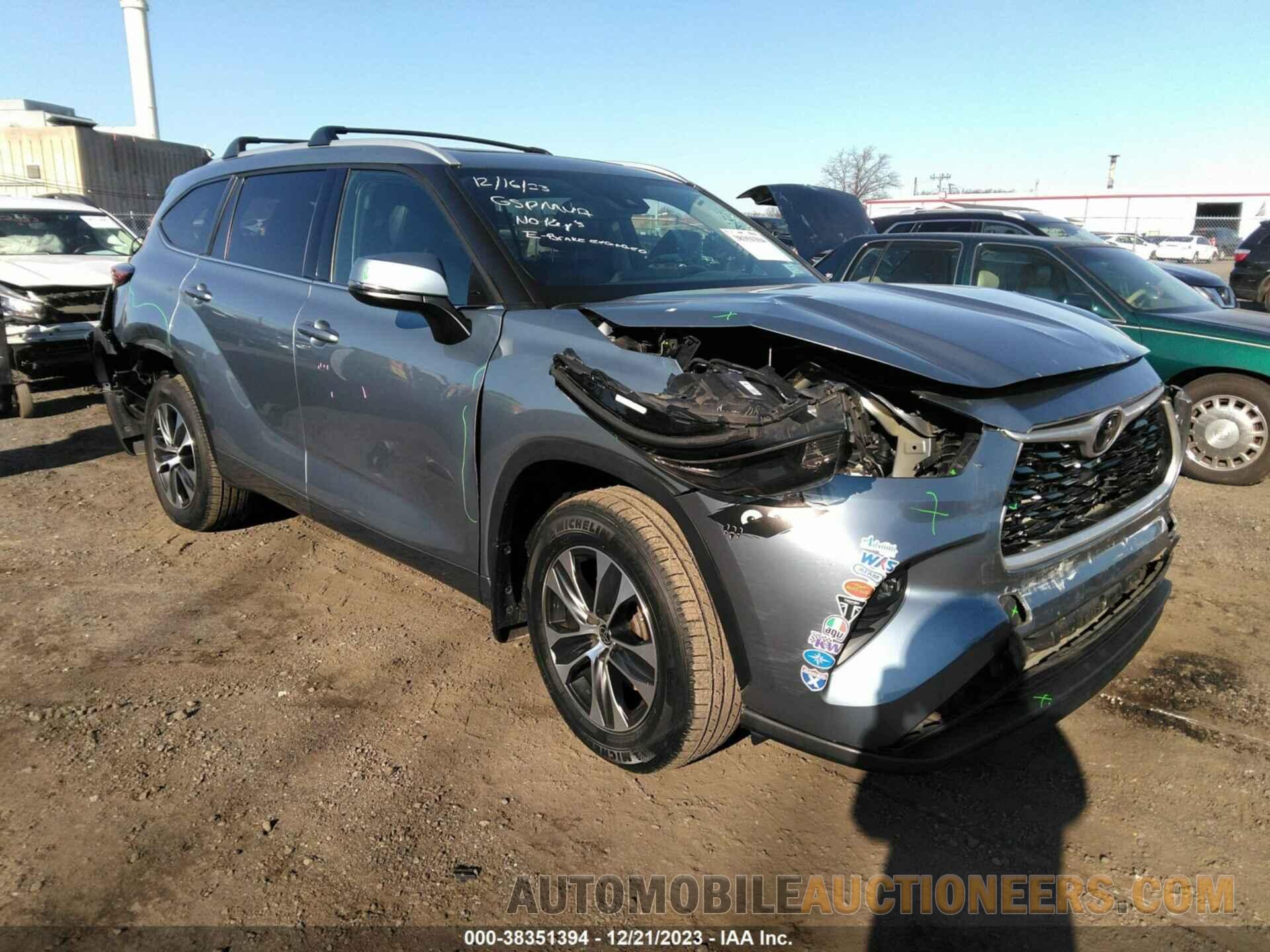 5TDHZRBH3NS234296 TOYOTA HIGHLANDER 2022