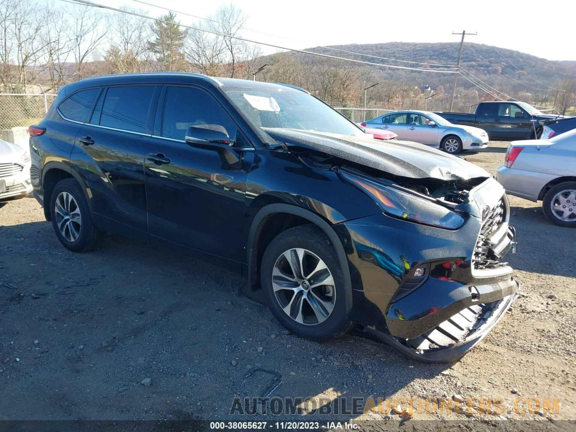 5TDHZRBH3NS569994 TOYOTA HIGHLANDER 2022