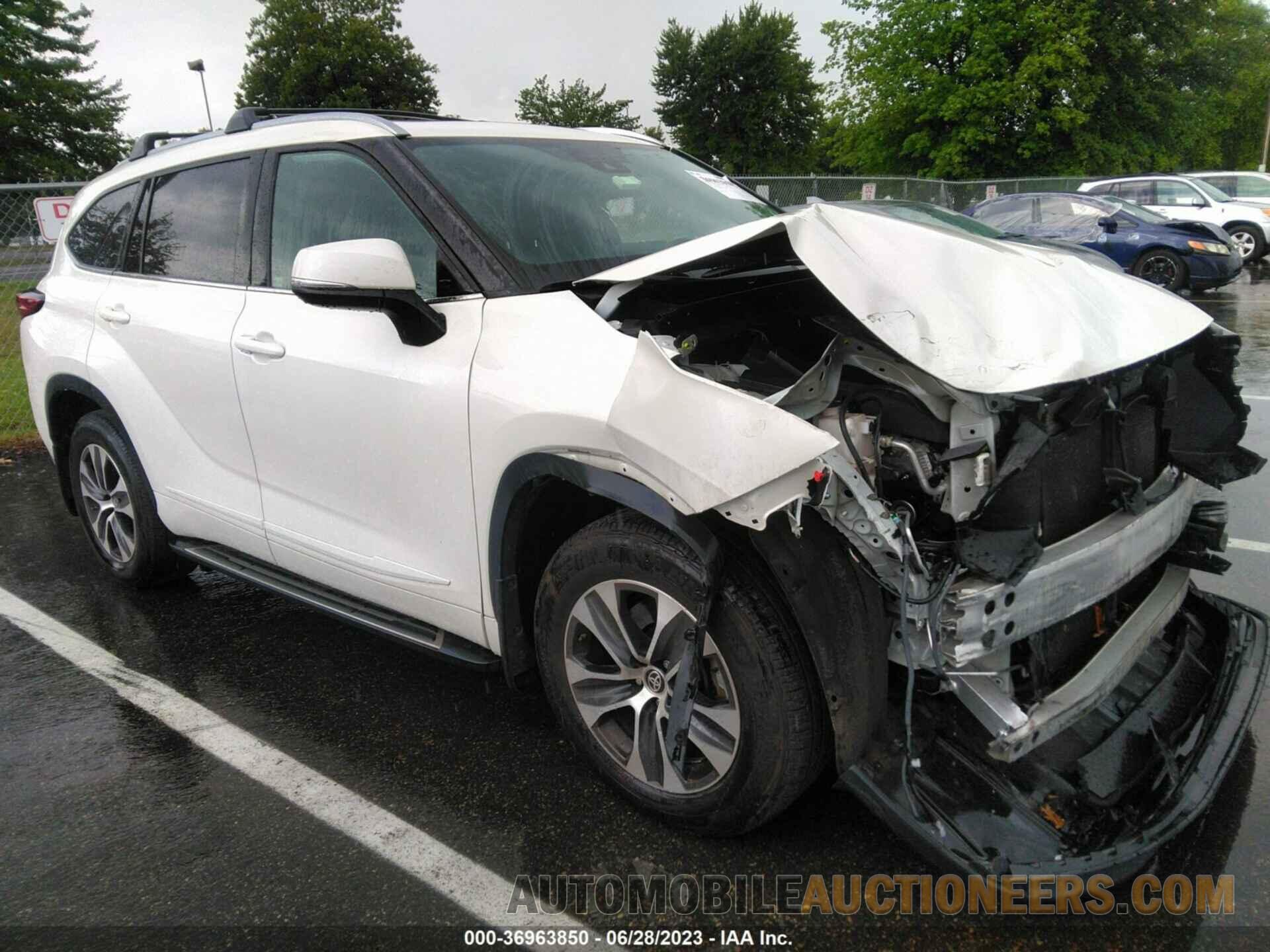 5TDHZRBH4MS532676 TOYOTA HIGHLANDER 2021