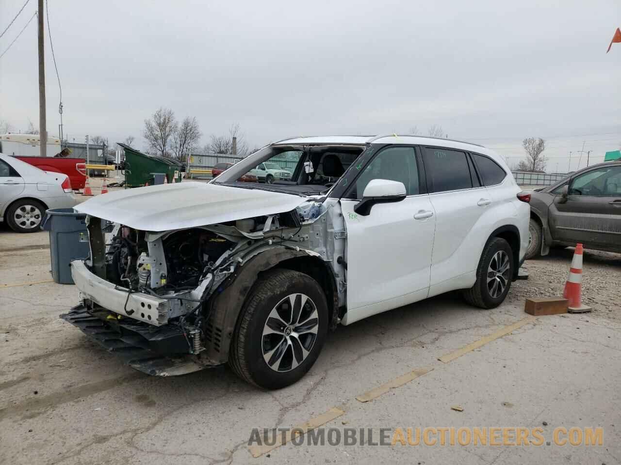 5TDHZRBH4NS172777 TOYOTA HIGHLANDER 2022