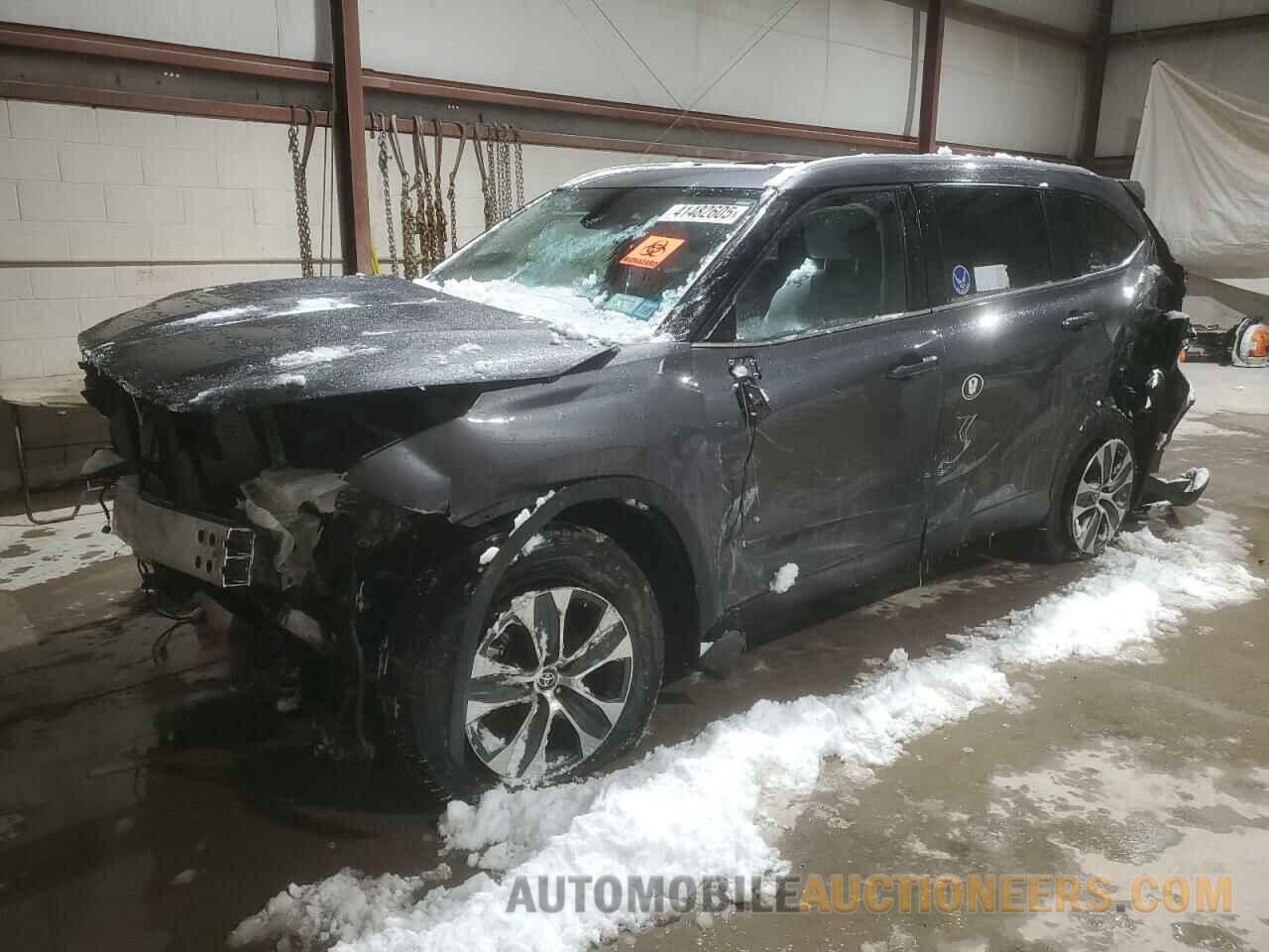 5TDHZRBH4NS191541 TOYOTA HIGHLANDER 2022