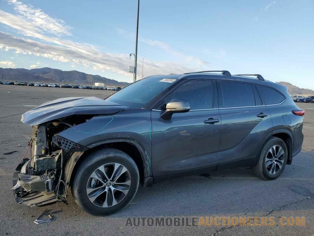 5TDHZRBH4NS573732 TOYOTA HIGHLANDER 2022