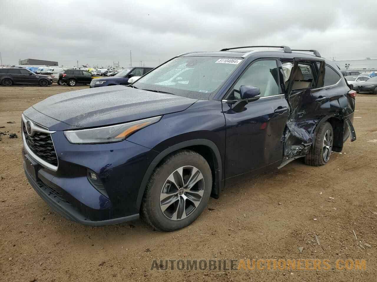 5TDHZRBH4NS596735 TOYOTA HIGHLANDER 2022