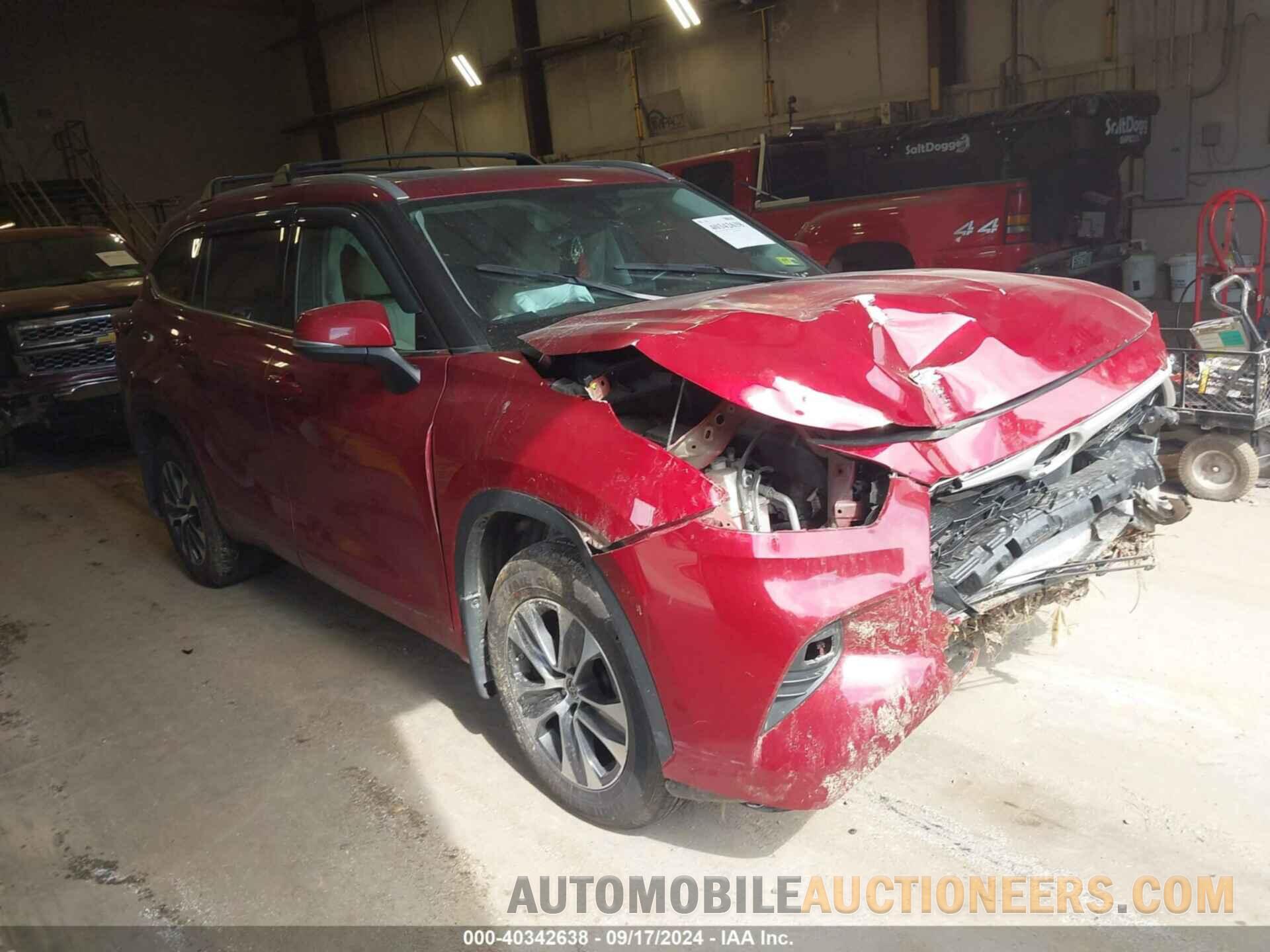 5TDHZRBH5NS179222 TOYOTA HIGHLANDER 2022