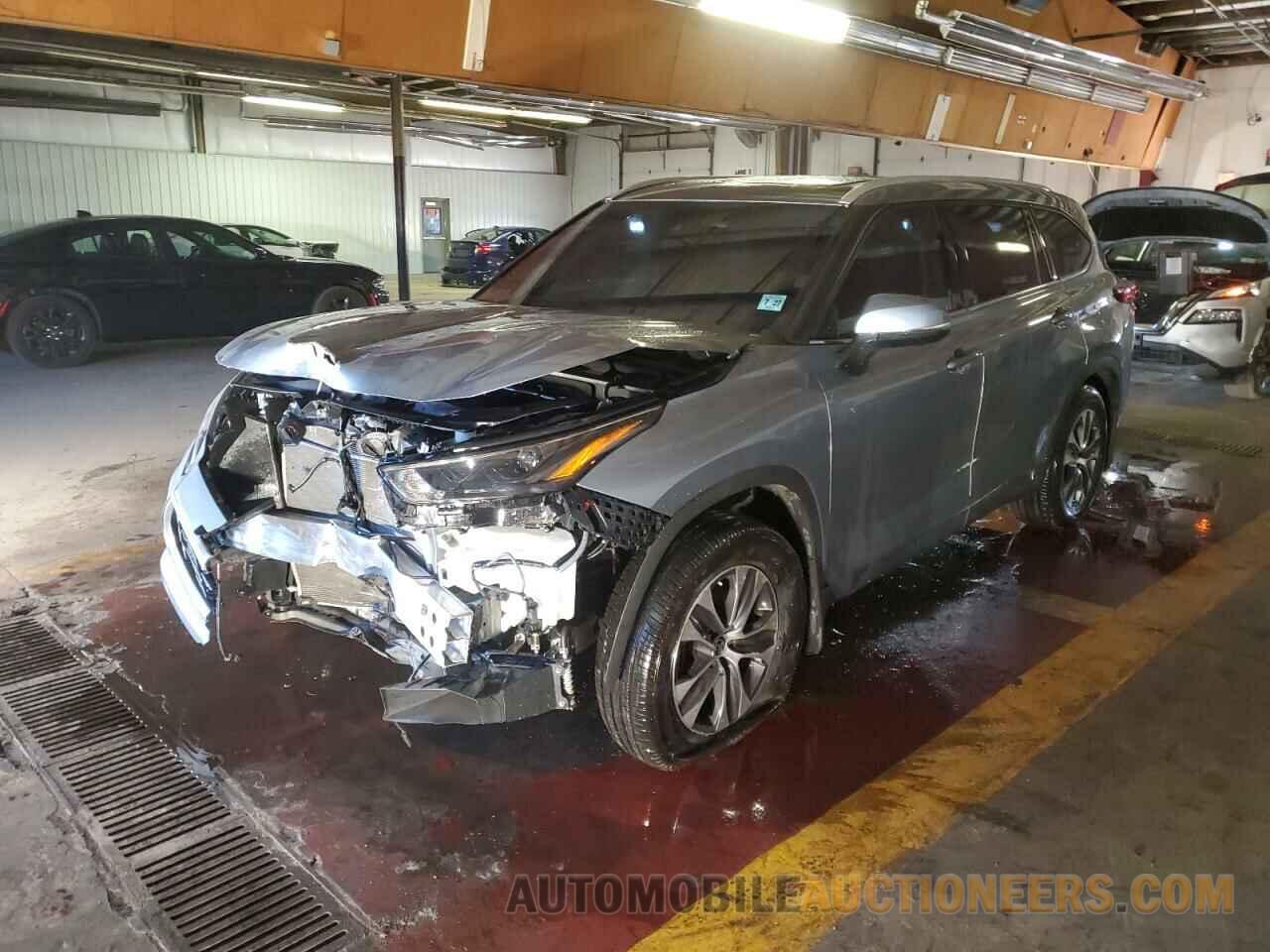 5TDHZRBH5NS230458 TOYOTA HIGHLANDER 2022