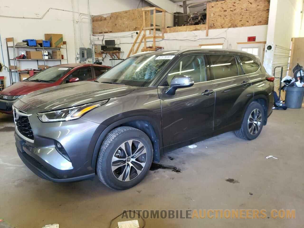 5TDHZRBH6MS137396 TOYOTA HIGHLANDER 2021