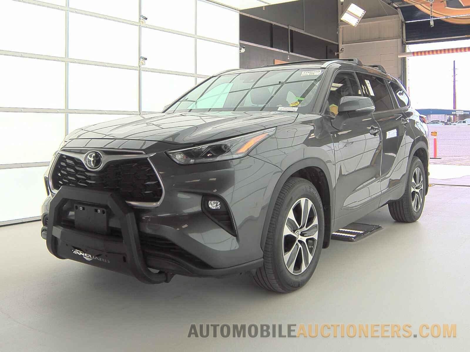 5TDHZRBH6MS545915 Toyota Highlander 2021