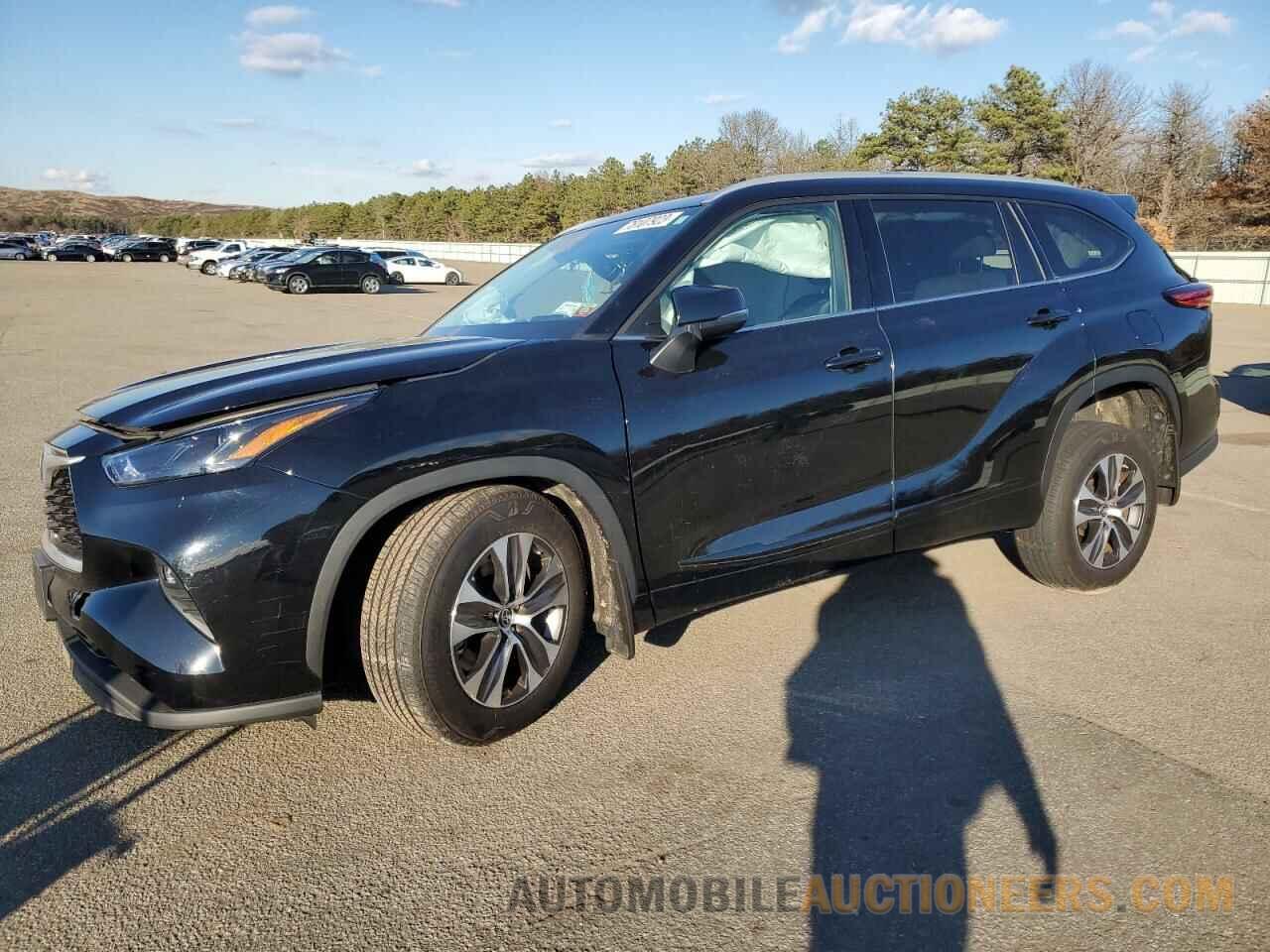 5TDHZRBH7NS234513 TOYOTA HIGHLANDER 2022