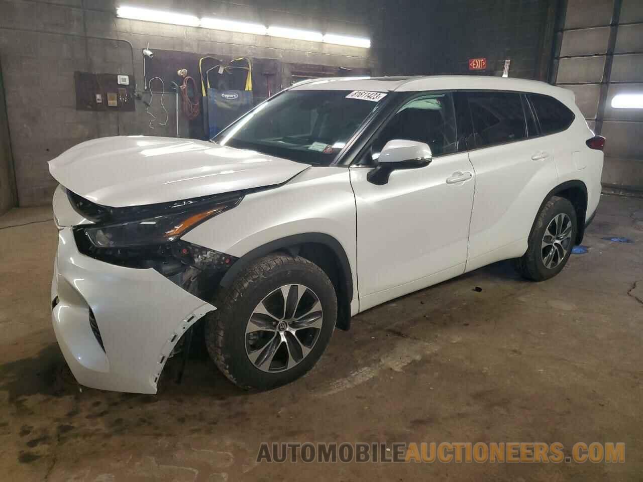 5TDHZRBH7NS574664 TOYOTA HIGHLANDER 2022