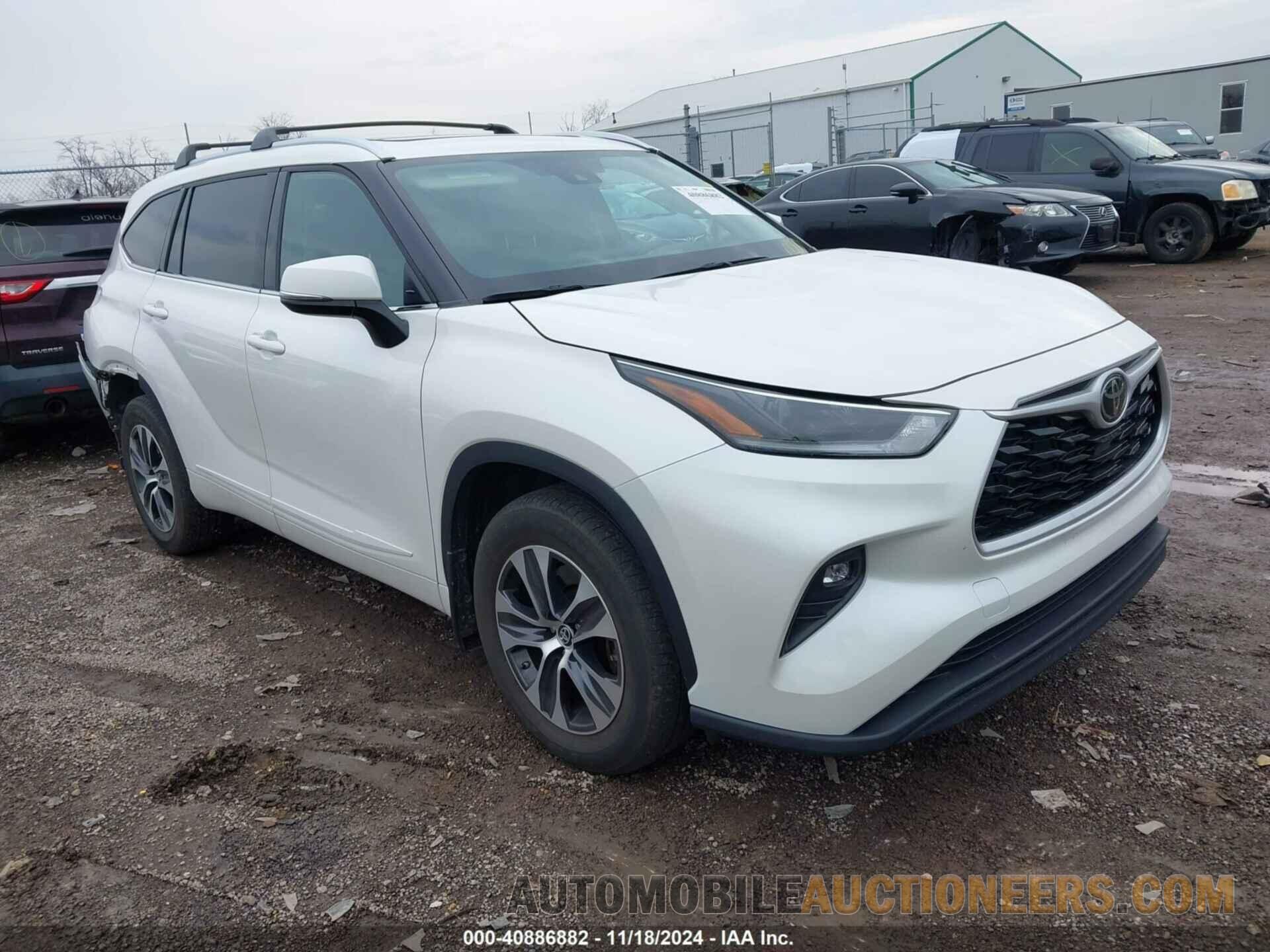 5TDHZRBH8MS138517 TOYOTA HIGHLANDER 2021