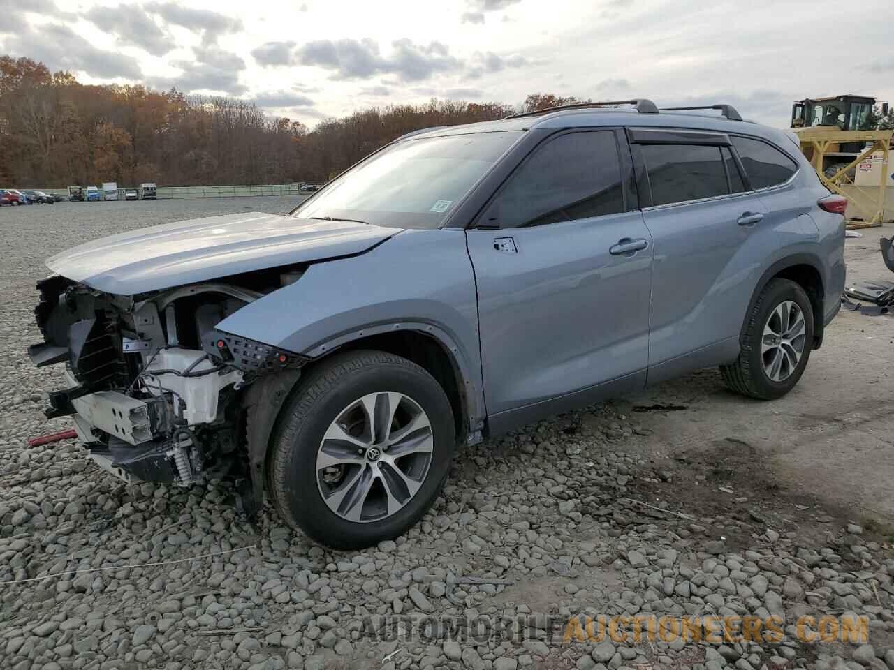 5TDHZRBH8NS192059 TOYOTA HIGHLANDER 2022