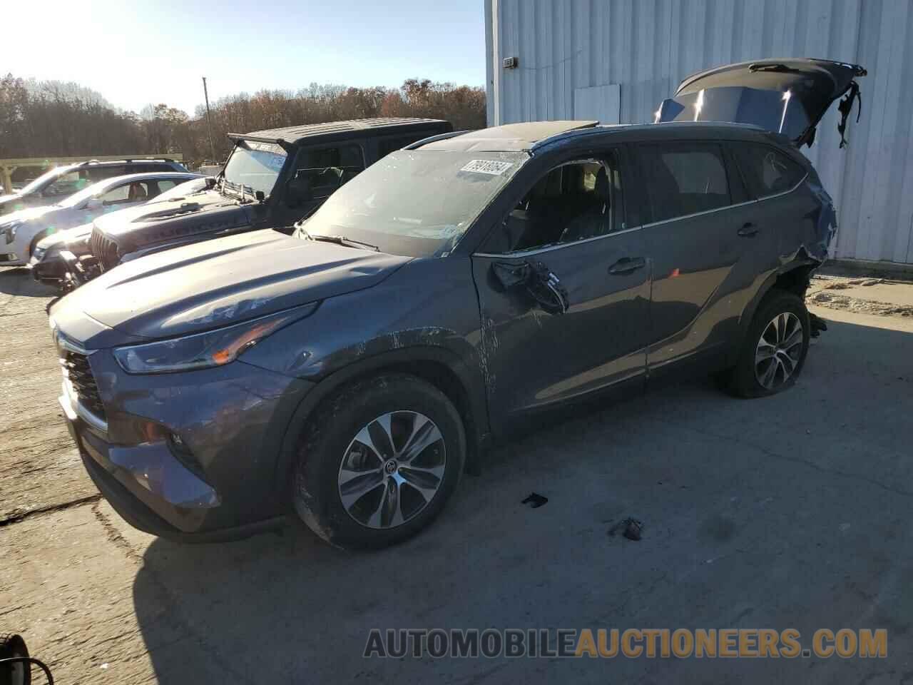 5TDHZRBH9MS111200 TOYOTA HIGHLANDER 2021