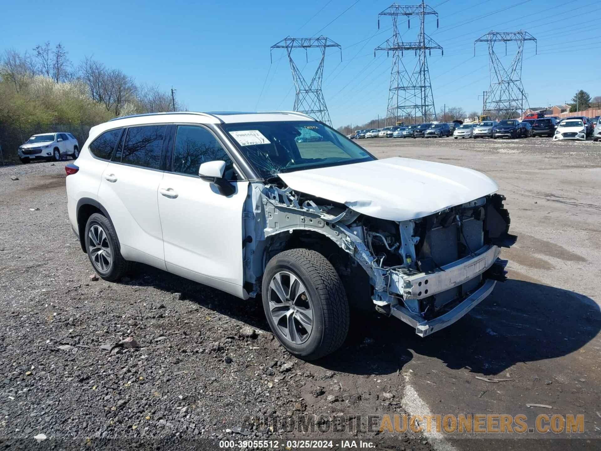 5TDHZRBH9MS121371 TOYOTA HIGHLANDER 2021