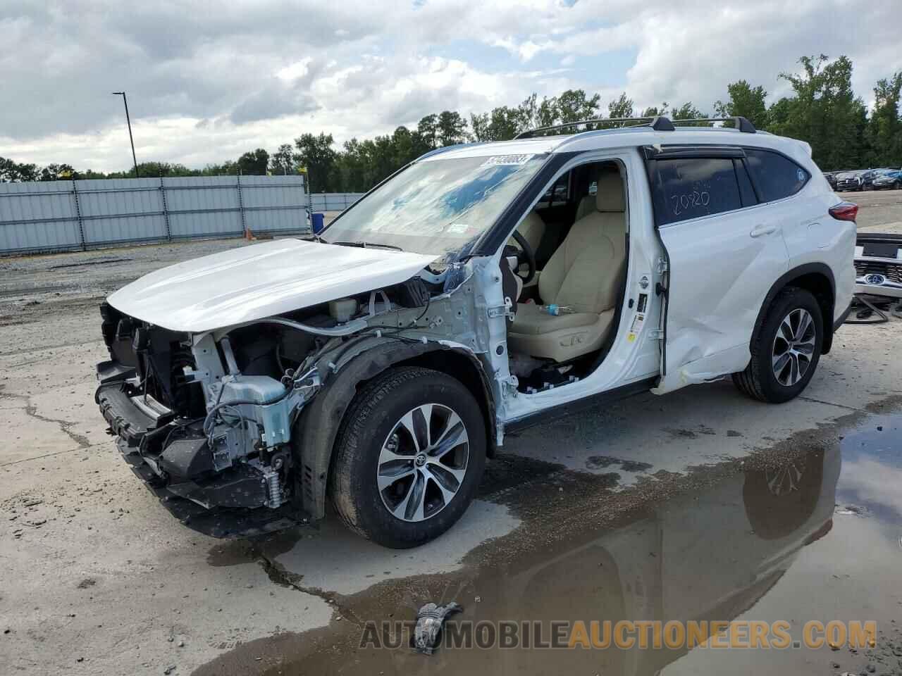 5TDHZRBH9MS533256 TOYOTA HIGHLANDER 2021