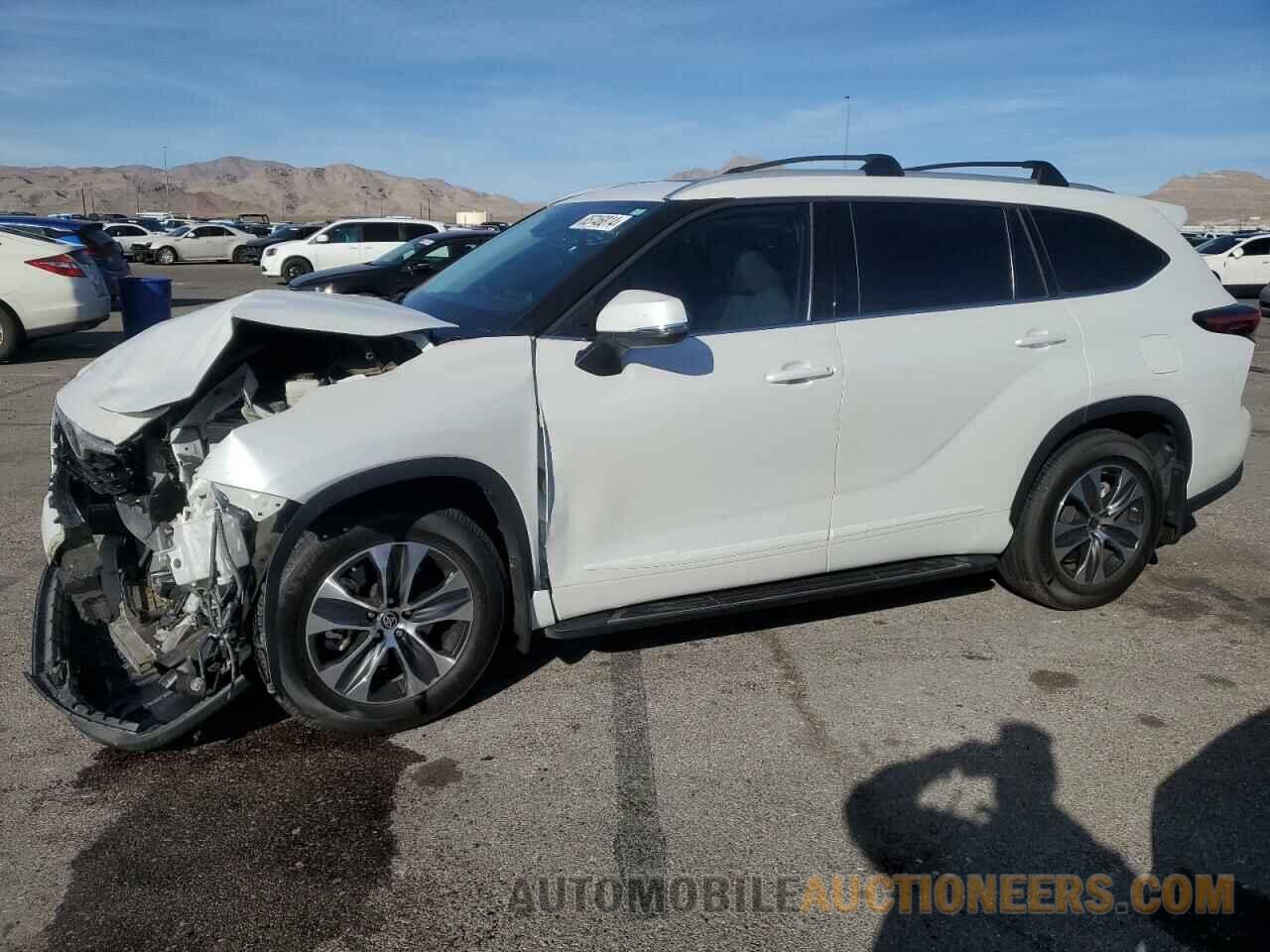 5TDHZRBH9NS170989 TOYOTA HIGHLANDER 2022