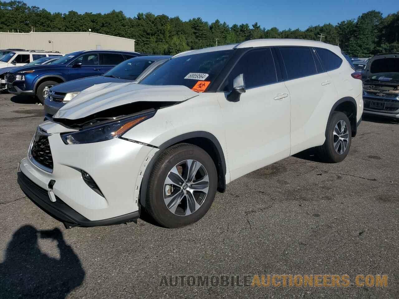 5TDHZRBH9NS246128 TOYOTA HIGHLANDER 2022