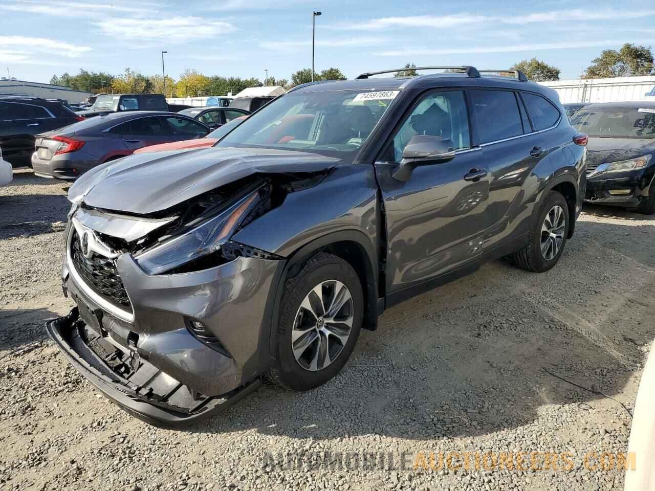 5TDHZRBHXNS165669 TOYOTA HIGHLANDER 2022