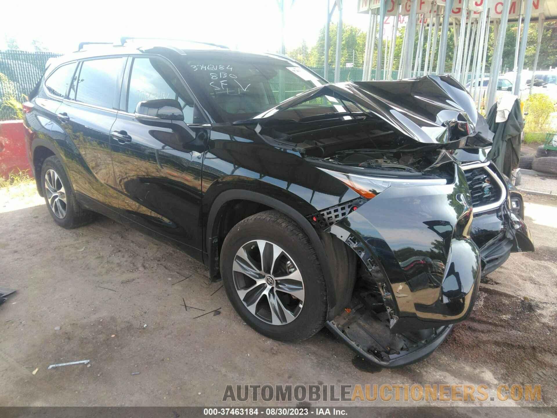 5TDHZRBHXNS585142 TOYOTA HIGHLANDER 2022