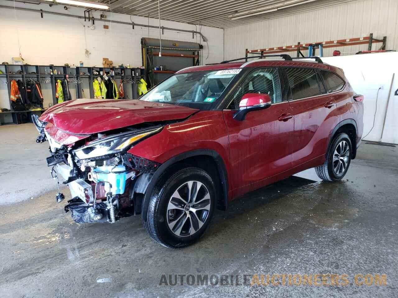 5TDHZRBHXNS589840 TOYOTA HIGHLANDER 2022