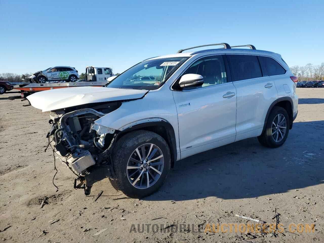 5TDJGRFH0HS022882 TOYOTA HIGHLANDER 2017