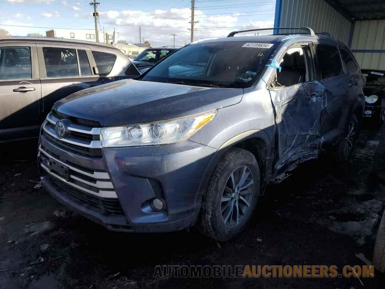 5TDJGRFH0HS028844 TOYOTA HIGHLANDER 2017