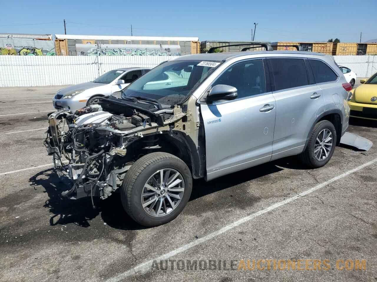 5TDJGRFH0HS034031 TOYOTA HIGHLANDER 2017