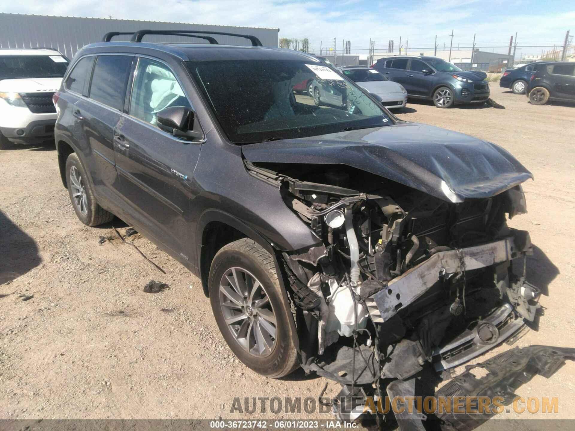 5TDJGRFH0JS043236 TOYOTA HIGHLANDER 2018