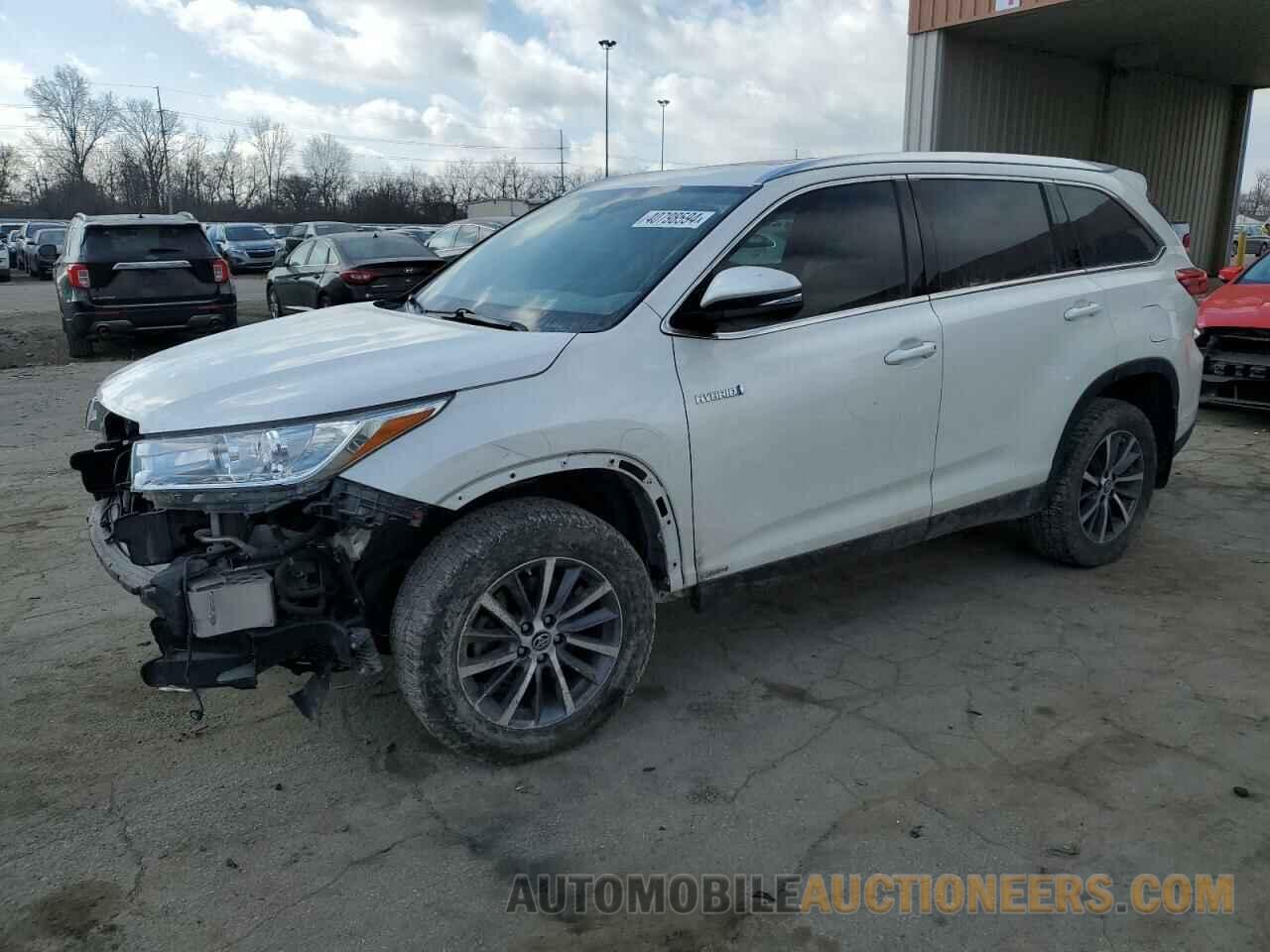 5TDJGRFH0KS067196 TOYOTA HIGHLANDER 2019