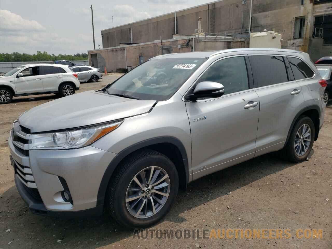 5TDJGRFH2HS020941 TOYOTA HIGHLANDER 2017