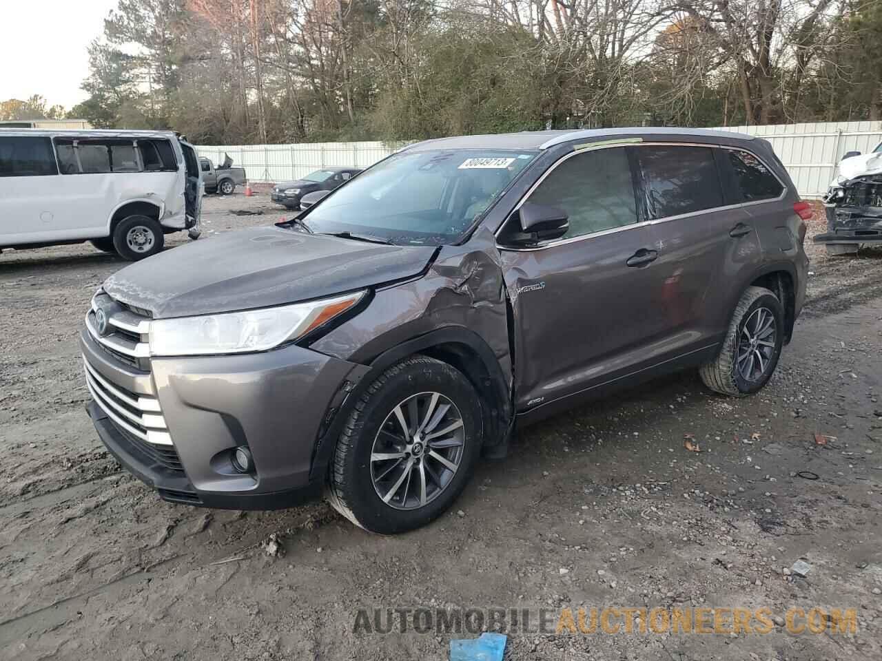 5TDJGRFH2HS033429 TOYOTA HIGHLANDER 2017