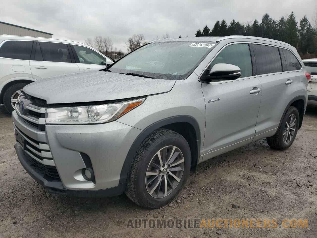 5TDJGRFH3HS025825 TOYOTA HIGHLANDER 2017