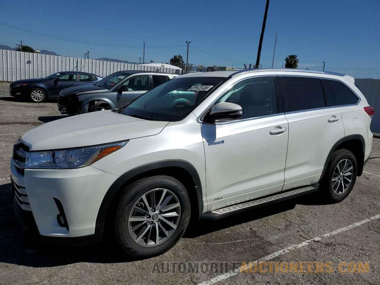 5TDJGRFH3JS041125 TOYOTA HIGHLANDER 2018