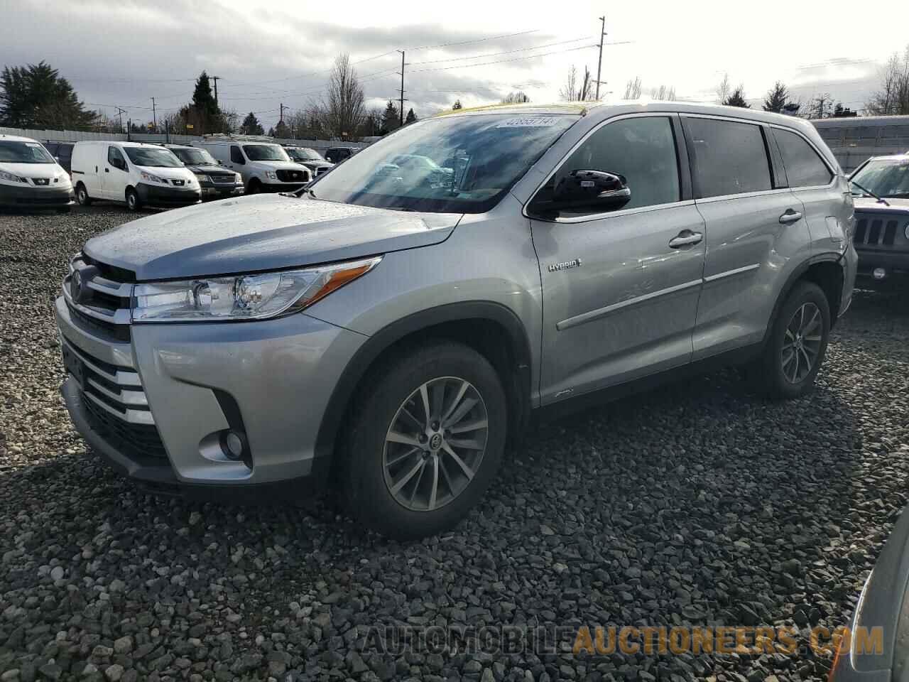 5TDJGRFH5KS064570 TOYOTA HIGHLANDER 2019