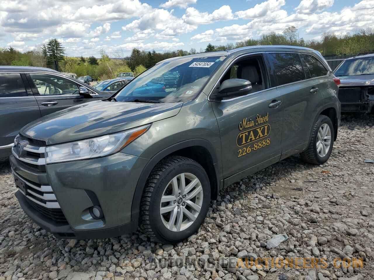 5TDJGRFH6JS043676 TOYOTA HIGHLANDER 2018