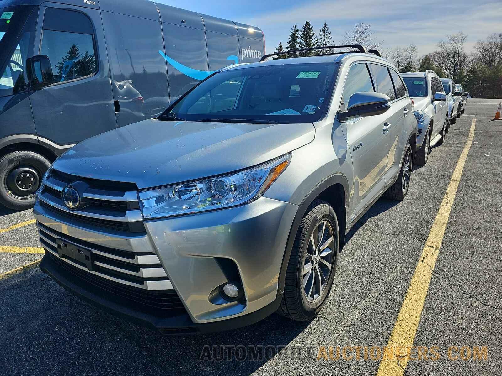 5TDJGRFH6KS067042 Toyota Highlander Hybrid 2019