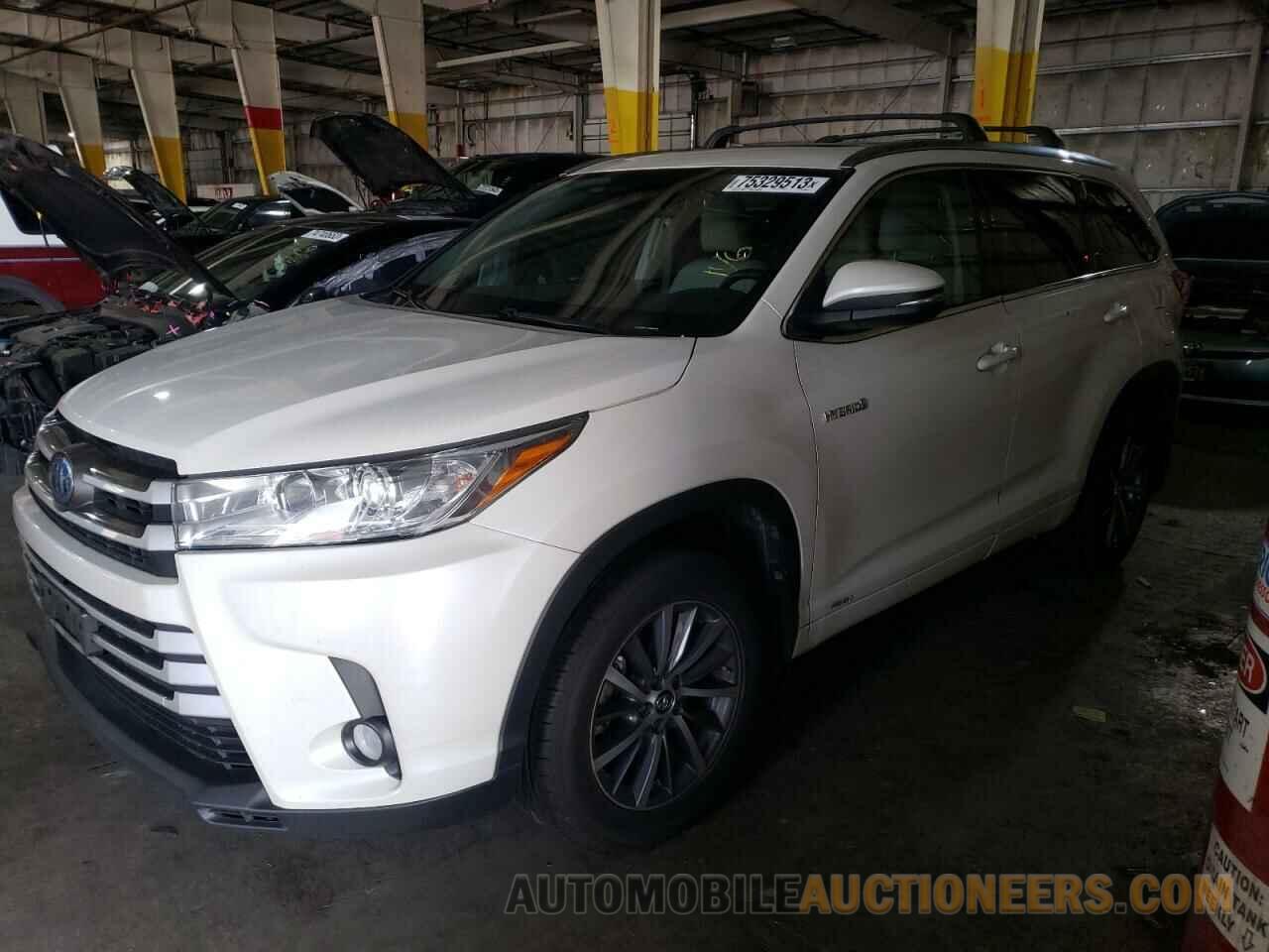 5TDJGRFH7JS039670 TOYOTA HIGHLANDER 2018